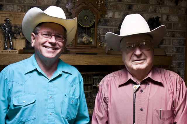 With bestselling Western novelist Elmer Kelton in his home in San Angelo, Texas, in 2008.
